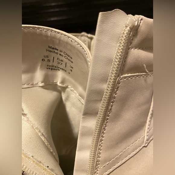 Call it spring shoes with box - Picture 4 of 4